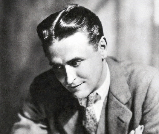 1896 — gimė garsus amerikiečių rašytojas F. Scott Fitzgerald.