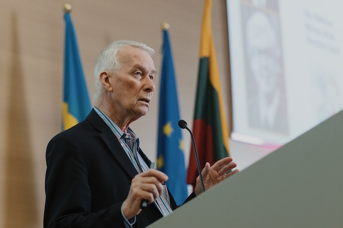 Progresas: R. J. Robertso pavardė įrašyta į mokslo istoriją dėl atradimo, kuris kardinaliai pakeitė mūsų supratimą apie genus ir genetinę informaciją.