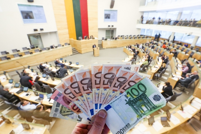 Premjerė pristatė būsimą valstybės biudžetą