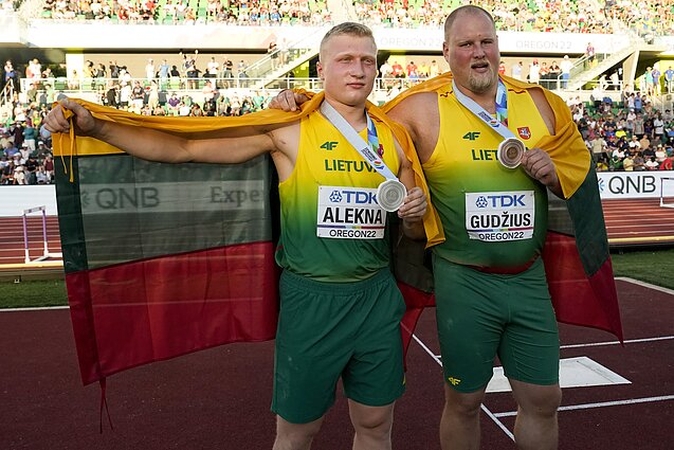 Istorija: 2022 m. pasaulio čempionato sidabrą iškovojo Mykolas Alekna, bronzą – A. Gudžius.