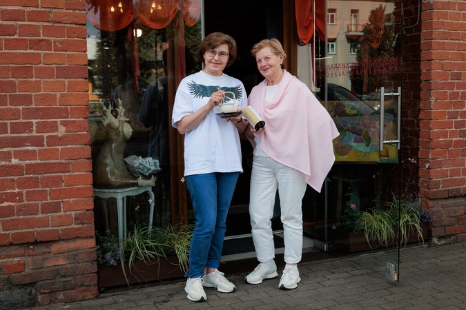 Ryšys: salonas „Jaukūs namai“, kuriuose šeimininkauja A. Kavaliauskaitė ir jos mama D. Kavaliauskienė, – tarsi maža Japonijos salelė Kaune.