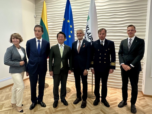 Bendradarbiavimas: Klaipėdos uostui – partnerių iš Japonijos dėmesys: stiprinami ryšiai ir brėžiamos ateities perspektyvos.