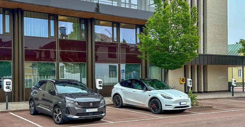 Infrastruktūra: įmonės ir įstaigos pateikė daugiau projektų elektromobilių įkrovos prieigoms nei gyventojai.