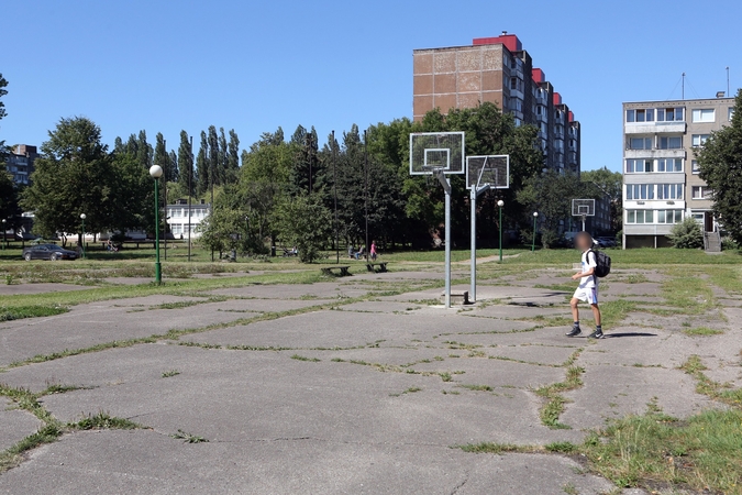 Terminai: vaikų žaidimų ir sporto aikštelių atnaujinimui laisvos formos prašymai paprastai kasmet teikiami iki gruodžio 1 d.