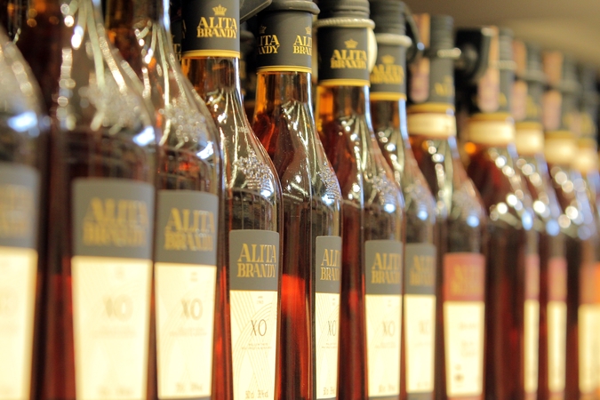 Sugrįš: kai kurie parlamentarai žada grįžti prie diskusijų dėl alkoholio prekybos pataisų.