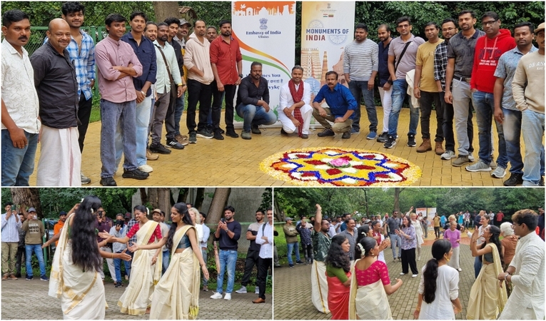 Klaipėdoje – įspūdinga šventė Onam:  iš gyvų gėlių žiedlapių sukurta mandala