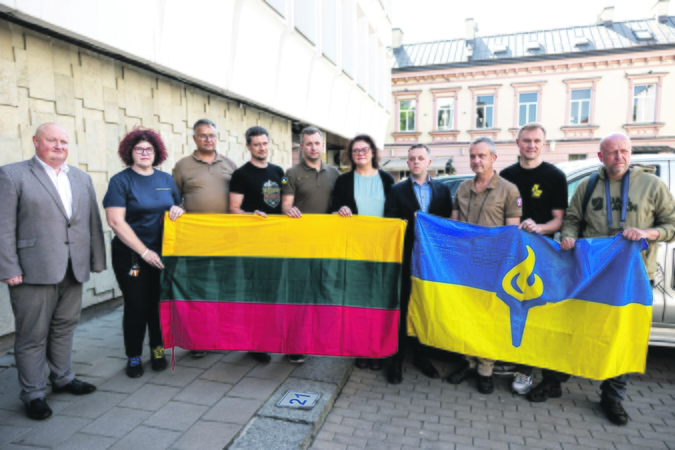 Pagalba: pasak iš Ukrainos grįžusių medikų, visose jų aplankytose ligoninėse į klausimą, ko jums šiandien trūksta, ukrainiečiai medikai atsakydavo – darbo rankų.