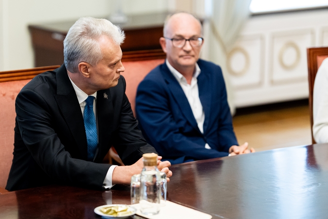 Gitanas Nausėda (kairėje) ir Frederikas Jansonas 