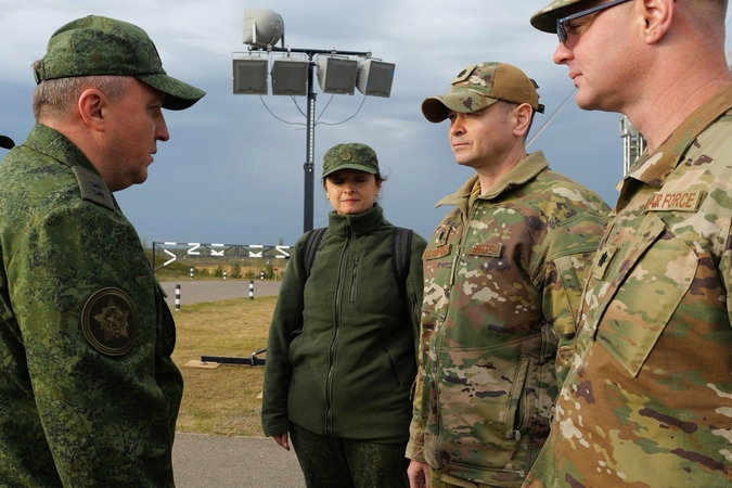 Į Rusijos ir Baltarusijos bendras pratybas su retu vizitu atvyko JAV kariuomenės pareigūnai