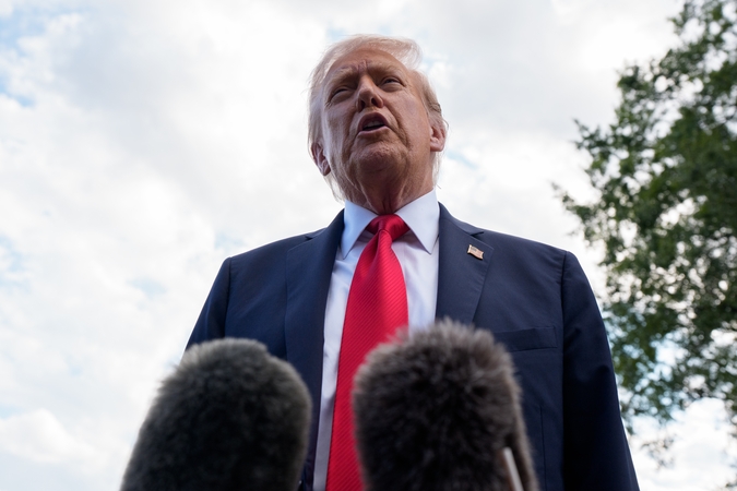 Žiniasklaida: Trumpas žada be gailesčio susidoroti su „bepročiais kairiaisiais radikalais“