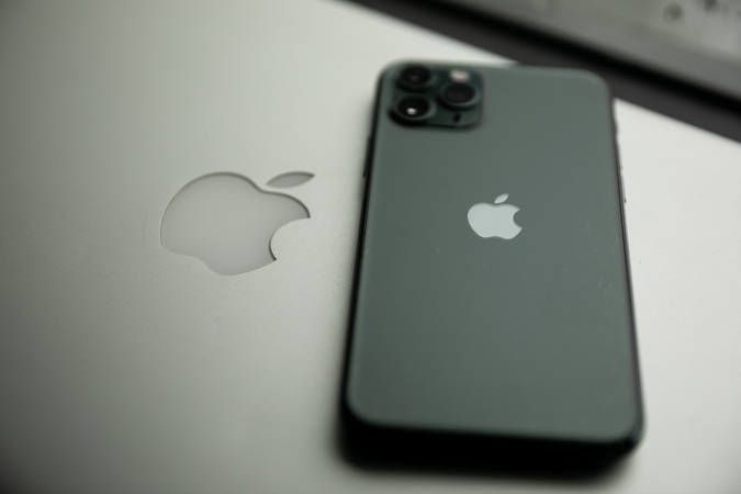 Ilgapirščių grobis – brangūs „iPhone“