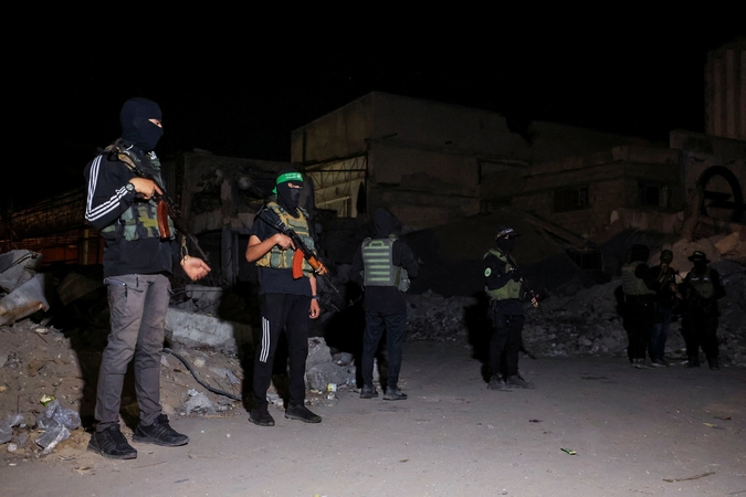 „Hamas“ pareiškė, kad perdavė visų įkaitų palaikus, kuriuos gali pasiekti