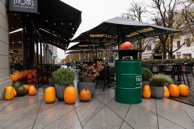 Kauno viešąsias vietas papuošė moliūgai