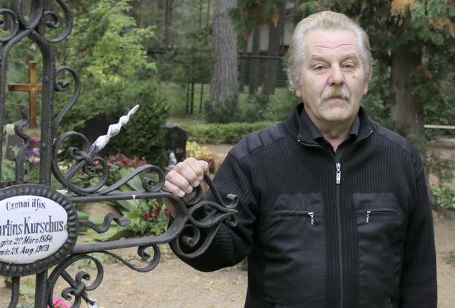 Savastis: iš šei­mos pe­rim­ti pa­pro­čiai Klai­pė­dos kraš­to švie­suo­liui H. Lo­tu­žiui – ne praė­ju­sių die­nų ai­das.