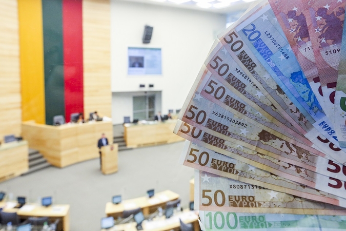 Aptars kitų metų biudžetą: kokie valdančiosios koalicijos prioritetai?