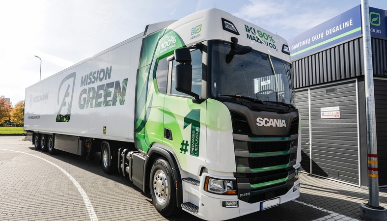 Skirtumai: biometanu varomi vilkikai yra kiek brangesni nei varomi dyzelinu, tačiau degalų kaštai mažesni važiuojant biometanu.