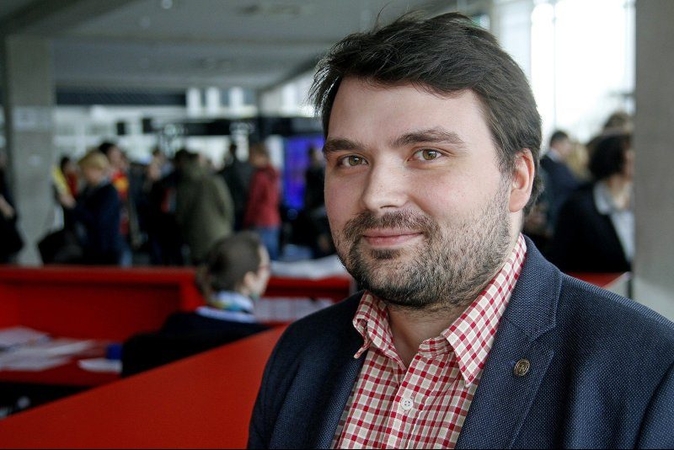 Situacija: dr. B. G. Urbonavičiaus teigimu, studentai, jau ateidami į universitetą, neretai su savimi atsineša tam tikrus įsitikinimus.