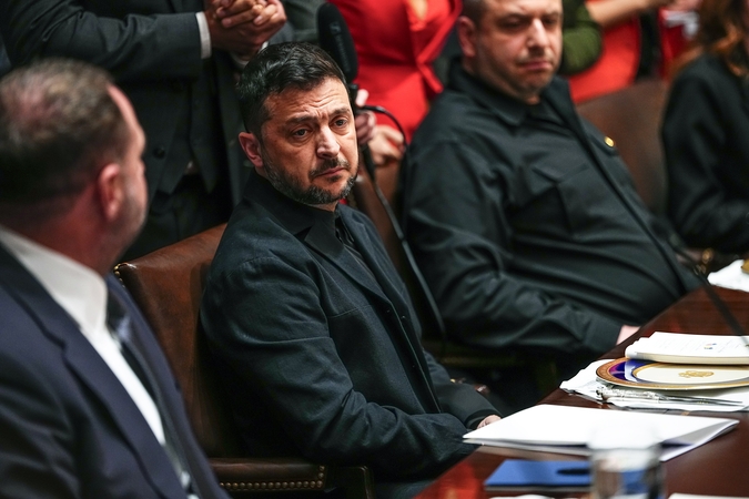 Zelenskis: rengiame tam tikrus veiksmus fronte ir reaguojame į Rusijos smūgius.
