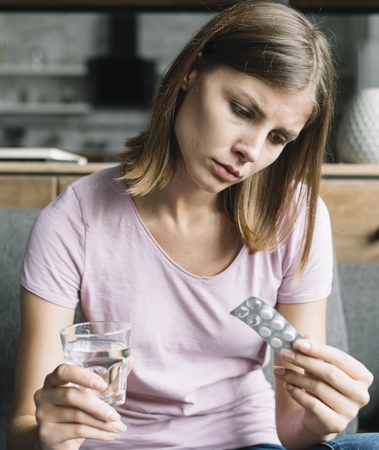 Žala: ilgalaikis opioidų vartojimas gali sukelti toleranciją, priklausomybę, hormonų ir imuninės sistemos sutrikimų, pažinimo silpnėjimą ir pasikeitusį skausmo suvokimą.