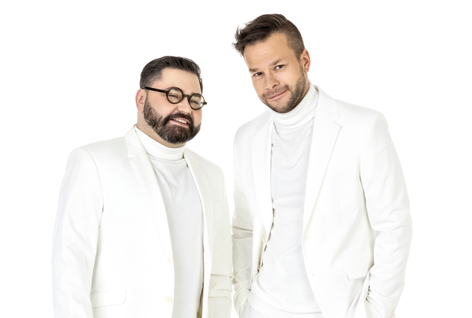 Projektas: operos solistas, vaikščiojanti grupės „The Beatles“ enciklopedija R. Karpis ir puikus aktorius, užkietėjęs grupės „The Beatles“ gerbėjas J. Bareikis kartu su gyvo garso grupe kviečia pamatyti ir išgirsti unikalų koncertą.