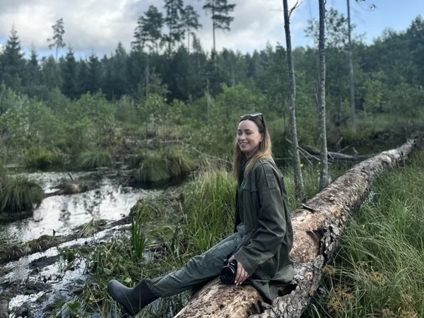  Atradimai: „Nors miškas buvo pažįstamas, ši veikla praturtino mano patirtį ir dar labiau atvėrė akis į jo poveikį žmogui“, – tikina pirmąja VMU miško terapijos užsiėmimų vedle tapusi G. Karelina. 