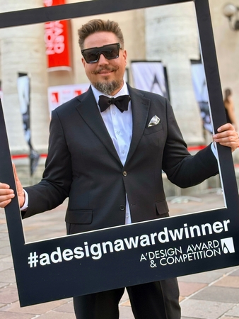 Įvertinimas: dizaineris K. Lekeckas yra pelnęs ne vieną tarptautinį apdovanojimą, tačiau dabartinis pabrėžia išskirtinę autoriaus poziciją pasauliniame dizaino lauke.