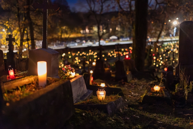 Vilniaus kapinės Visų Šventųjų dieną