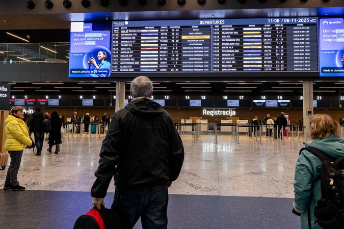 Nepatogumai: Vilniaus oro uosto darbas dėl kontrabandininkų balionų spiečiaus vieną savaitę buvo sutrikdytas net keturiskart.