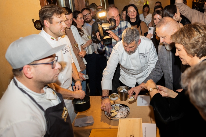 Austrių gliaudymo čempionatas