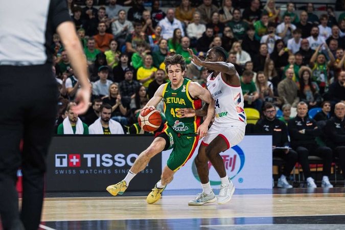 D. Britanijoje – pergalingas Igno Sargiūno tritaškis aidint sirenai!