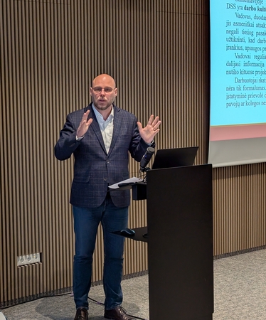 Situacija: E. Pagojaus teigimu, mūsų darbdaviai tik dabar pamažu ima suprasti, koks platus darbų saugos laukas. 