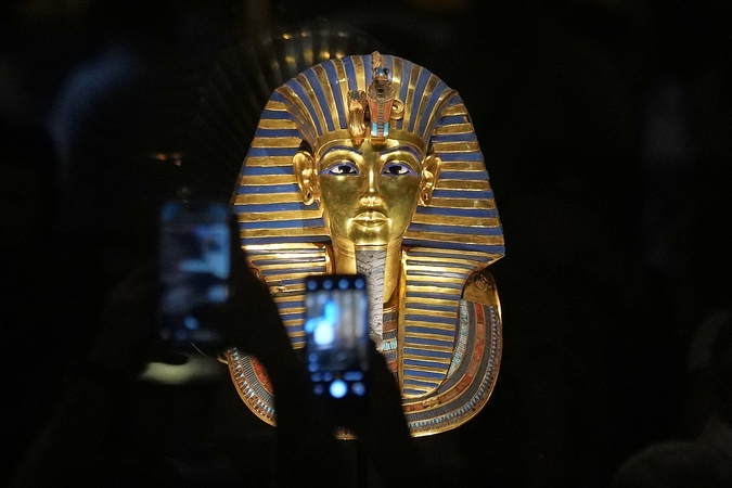 Auksinė karaliaus Tutanchamono kaukė
