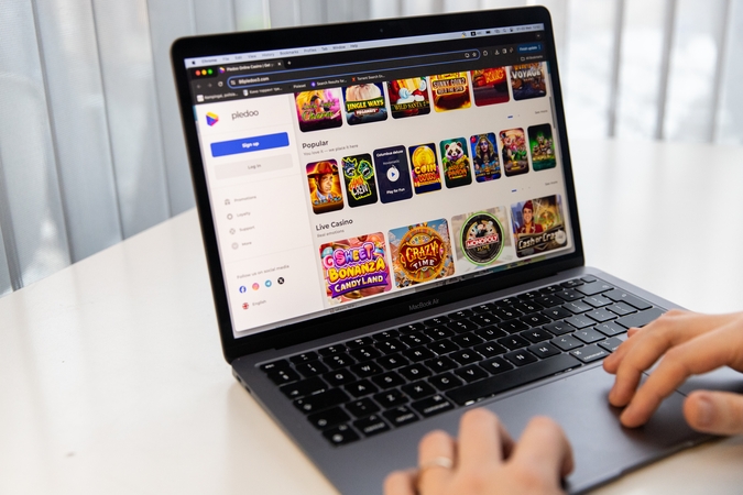 Situacija: azartiniai lošimai ir kompiuteriniai žaidimai tarp moksleivių populiarėja.