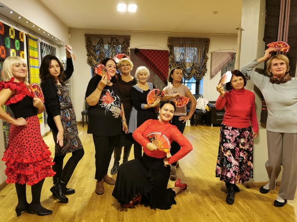 Akcentas: klaipėdietės taip pat mokėsi šokti flamenko.