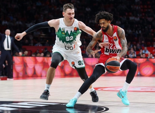 Lyderis: T. Dorsey (dešinėje) jį stabdžiusius žalgiriečius privertė prasižengti penkis kartus.