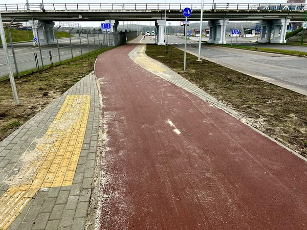 Pavojinga: klaipėdiečių teigimu, kai kurie miesto šaligatviai atrodo nesaugiai.