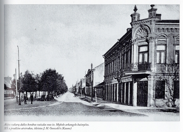 A. Lapino namas matyti XX a. pirmosios pusės atvaizduose / Kaunas: Laisvės alėja 