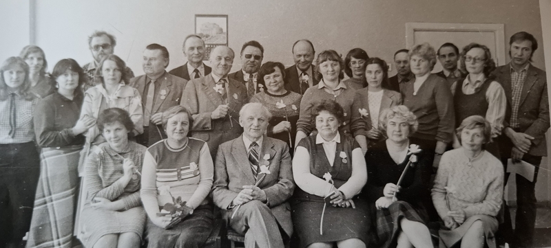 Kolektyvas: „Kauno tiesos“ darbuotojai ne tik nuotraukose atrodė kaip šeima – jie šeima buvo ir gyvenime