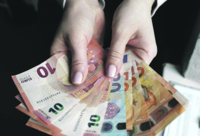 Iliuzija: pasak S. Strockytės-Varnės, socialinių tinklų erdvėse matydami vien teigiamus lengvo uždarbio pavyzdžius žmonės įtiki, kad sėkmė lydi kiekvieną.