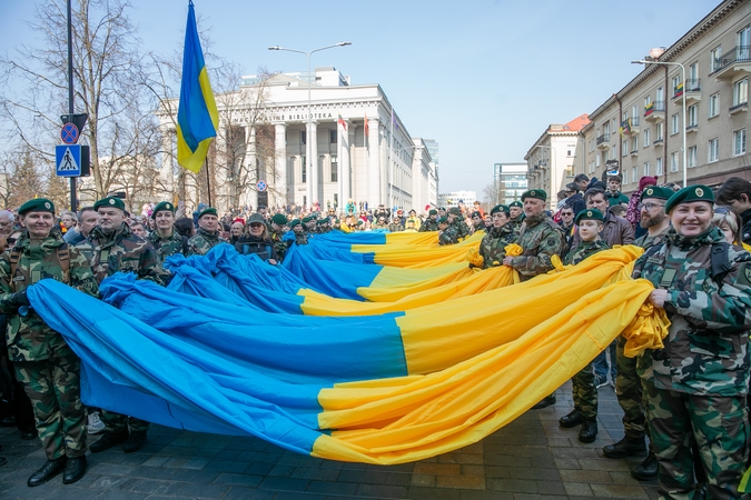 Eitynės „Nepriklausomybės atkūrimo kelias“.