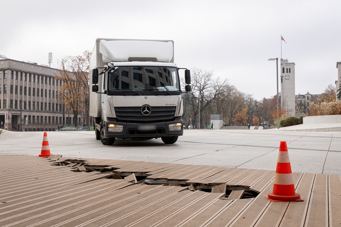 Vienybės aikštėje – stebinantis vaizdelis