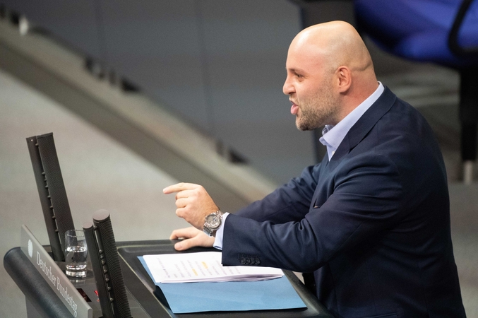 Vokietijos kraštutinių dešiniųjų partija AfD kaltinama tarnavimu Rusijai