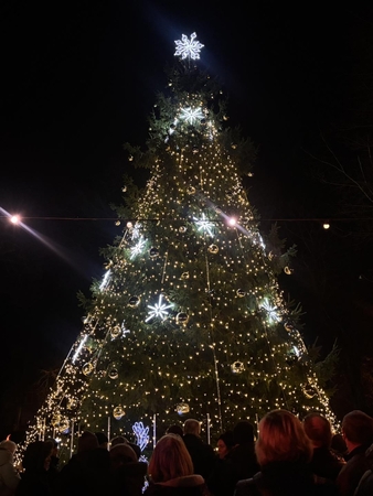 Pagėgiuose įžiebta Kalėdų eglutė