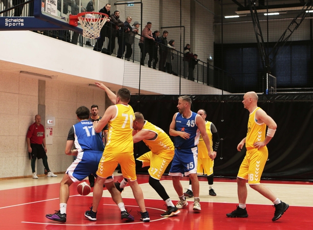 Krepšinį žaidžiantys žurnalistai jau dvyliktą kartą kovos dėl Lietuvos čempionų vardo