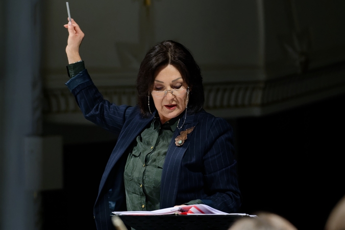 Ryšys: „Labai myliu savo kolektyvą už jų profesionalumą ir meilę muzikinei scenai“, – sako teatro vyriausioji chormeisterė R. Vaitkevičiūtė.