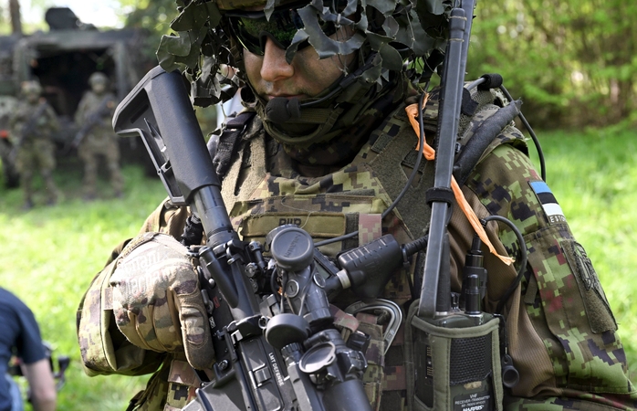 Į pavasarį Estijoje vyksiančias karines pratybas pašaukti keli tūkstančiai rezervistų