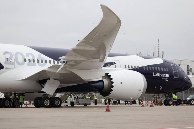 Vokietijos oro bendrovė „Lufthansa“ pradeda minėti 100-ąsias įkūrimo metines