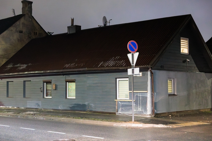 Pastatas: teismai vyksta dėl patalpų šiame Panerių gatvės name.