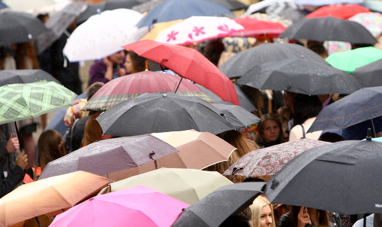 Prognozės: sinoptikai žiemos vis dar neprognozuoja – pajūryje ir toliau vyraus rudeniški orai.