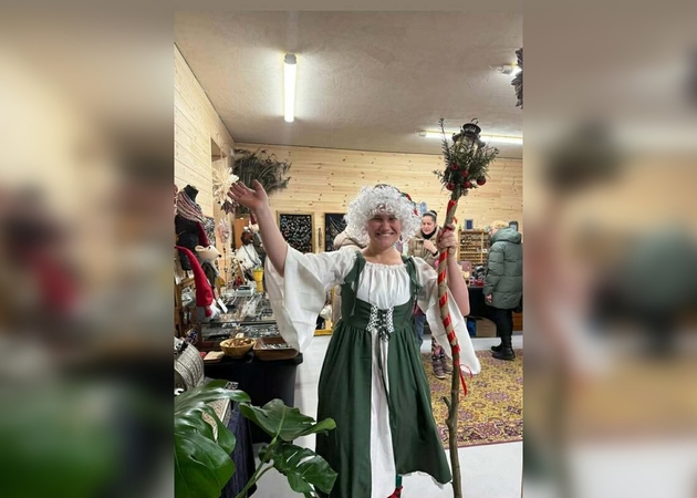 Veikli: šauniosios elfės J. Alminaitės galvoje – milijonas idėjų. Ne vieną jų pavyko įgyvendinti – žagarietė subūrė vietos bendruomenę, surengė meduolių parodą, o nereikalingus žaislus pavertė kalėdinėmis dovanėlėmis.